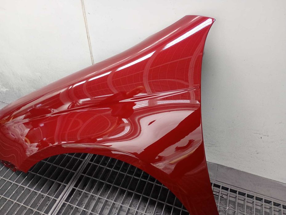 Aripa Fata Stanga VW Jetta 3 III An 2005-2011 (LA3W (Rosu))