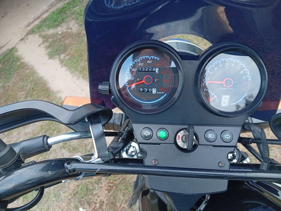 Мотоцикл Suzuki gsx 200