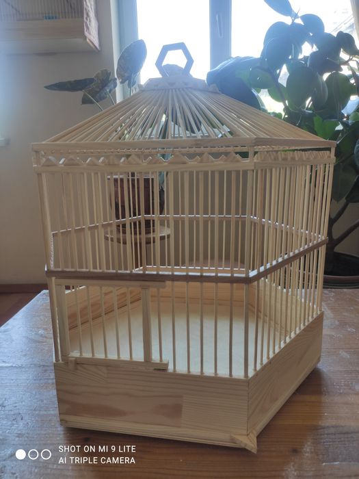 Продаются клетки для канареек