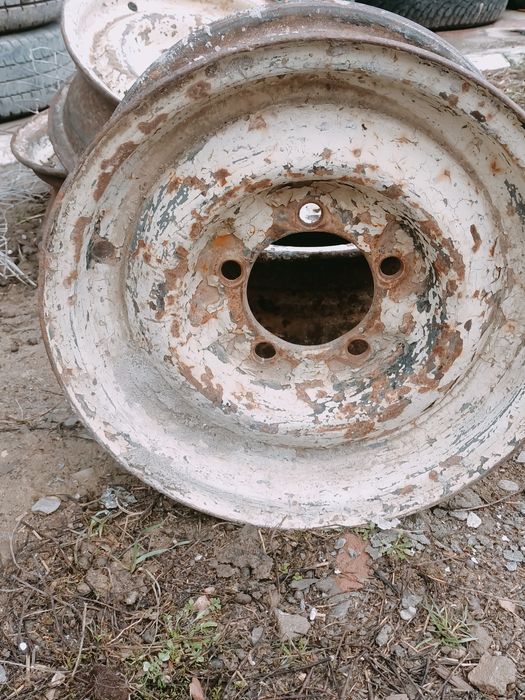 Диски от Волги .