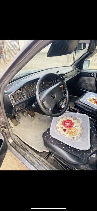 Мерседес 190 на ходу