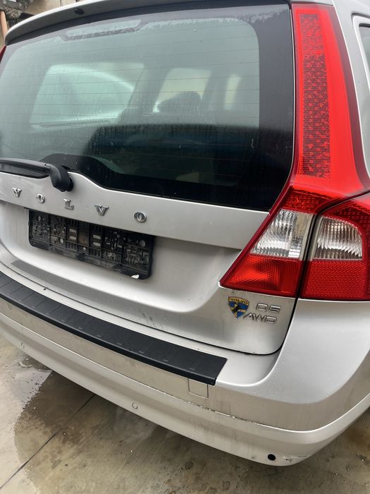 Волво В70 2.4 Д5 4х4 на части