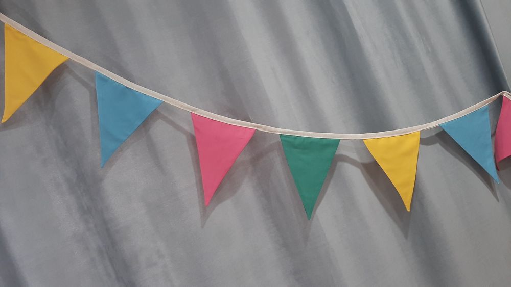 Флажки тканевые.