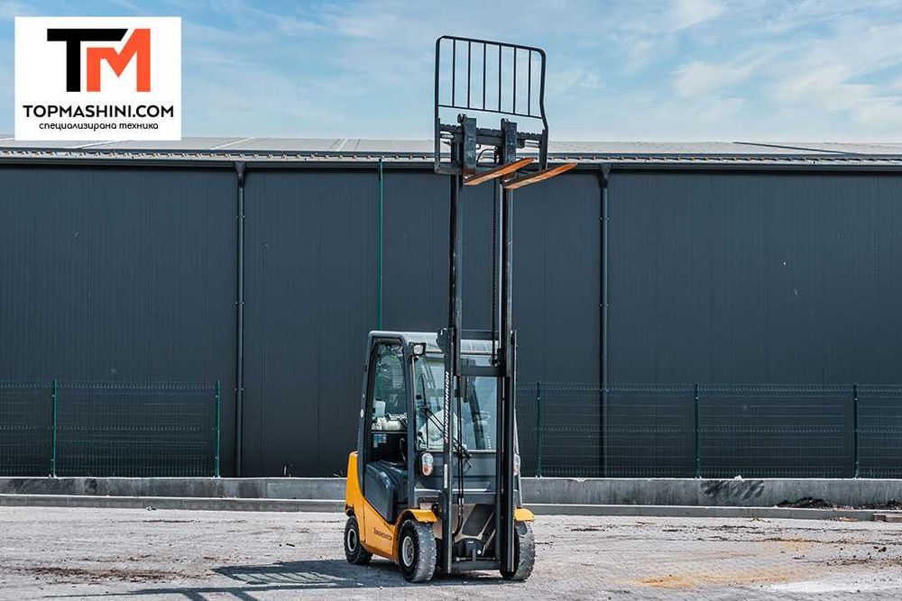 Газокар Jungheinrich TFG320