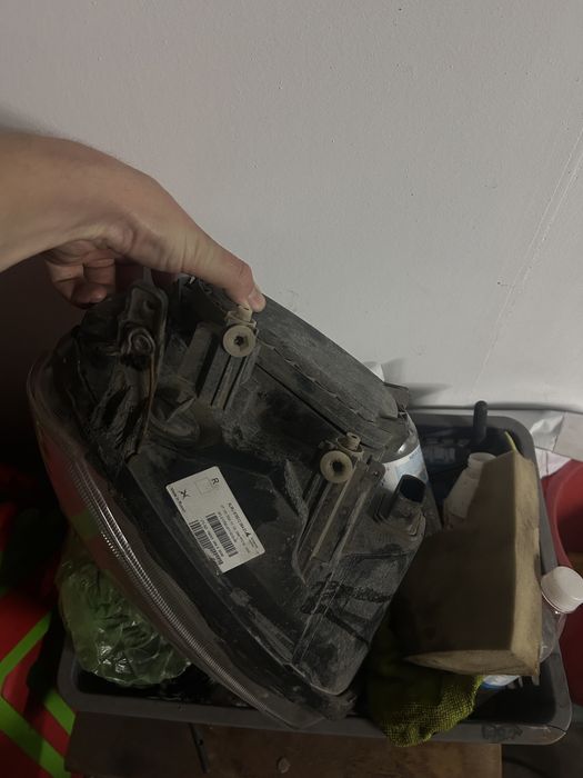 Продам Фара приора