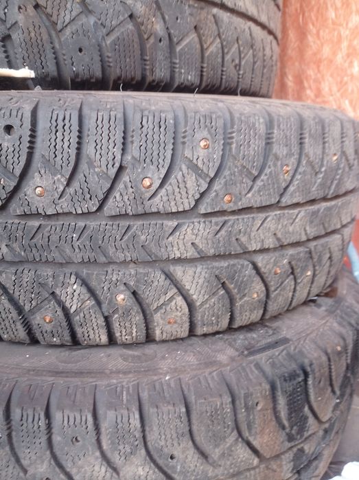 Продам шины lassa