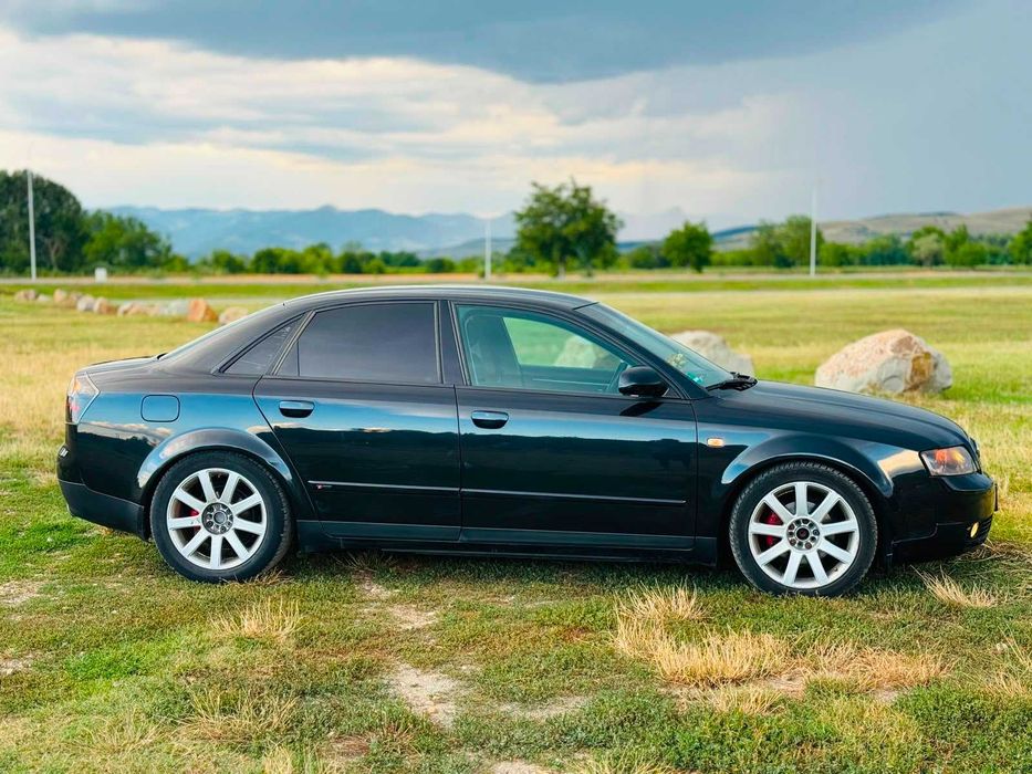 Audi A4 (2002) - Benzină