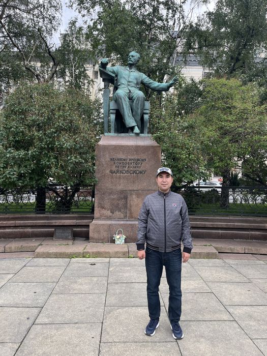 Преподаватель по вокалу