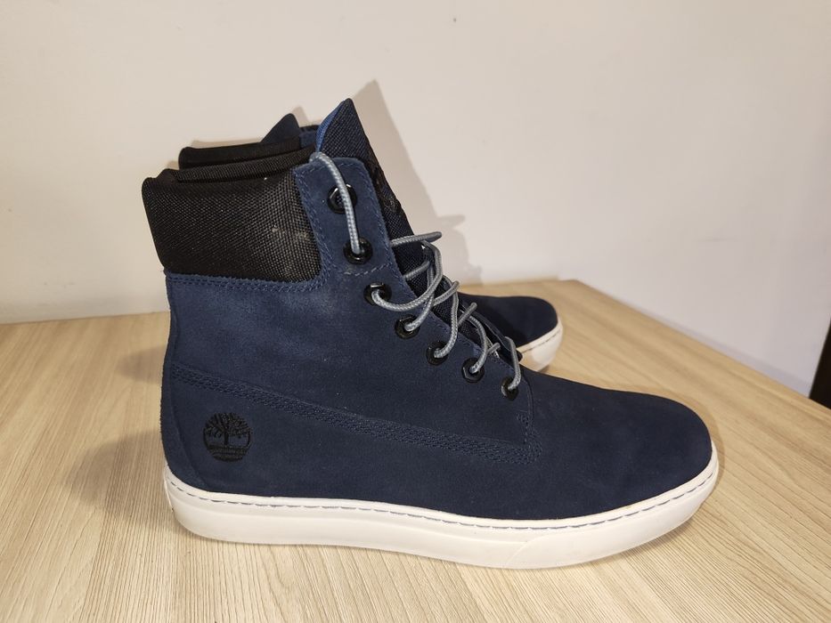Ghete Timberland piele întoarsă