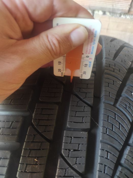 225/55/17 Pirelli