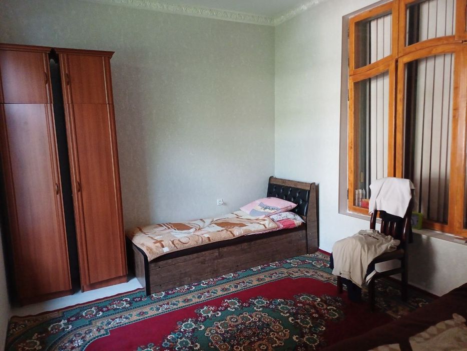 6 sotih 4 xona uy 1 katta yopiq ayvon