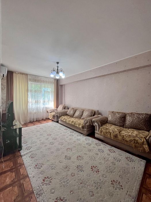 Продам 3-комнатную квартиру. Оралхан Бокея 23.