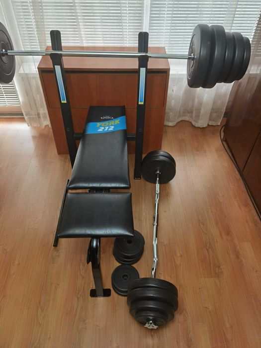 Продавам лежанка с лостове и тежести и пудовка