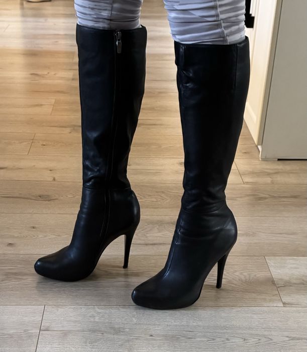 демисезонные кожаные сапоги