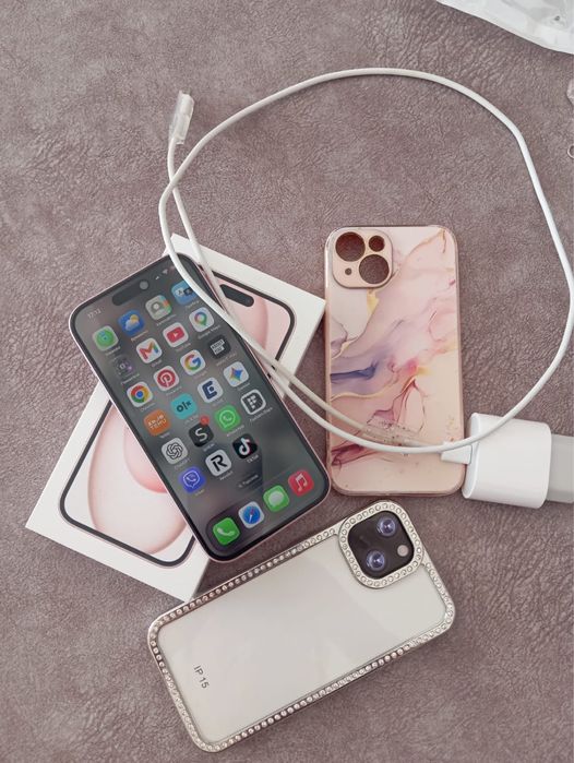 Iphone 15 ,128 GB -в гаранция