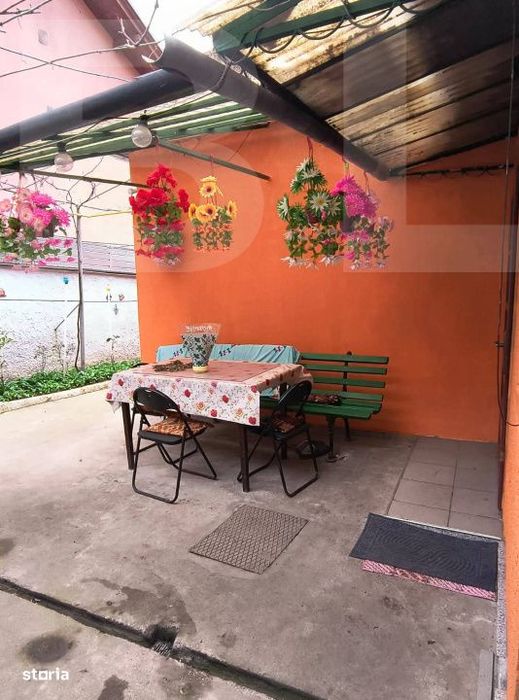 Vand casa la Nadrag zona linistita foarte aproape de centru