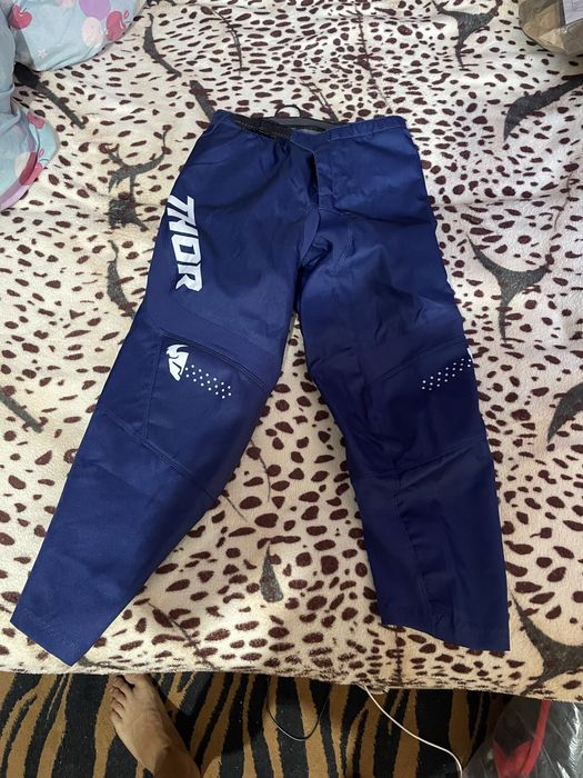 De vnzare costum enduro thor nou