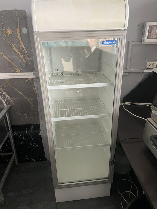 витринный холодильник