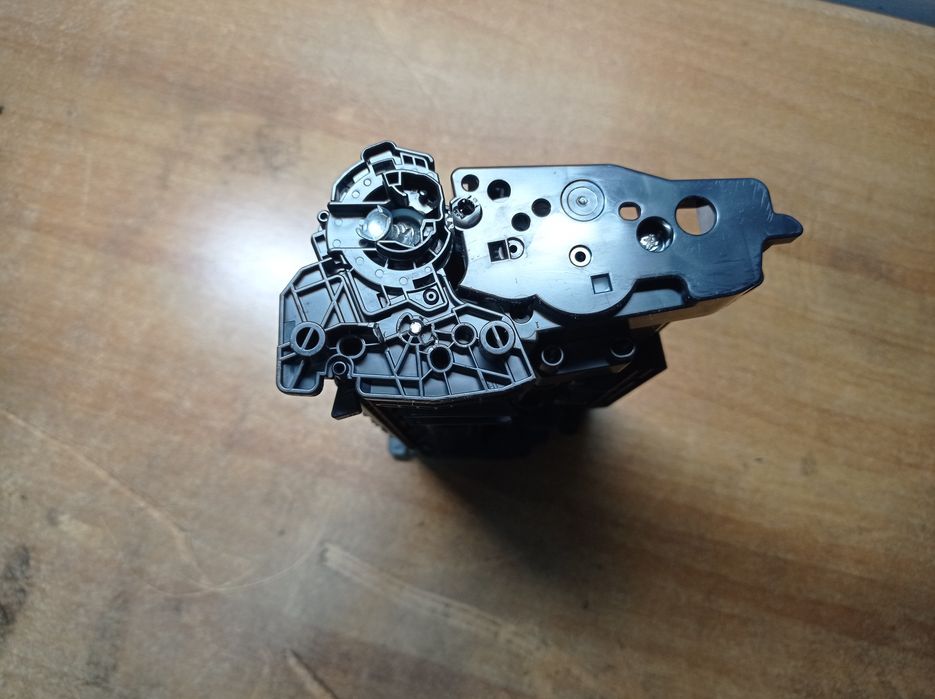 Картридж Canon 057 оригинальный с чипом