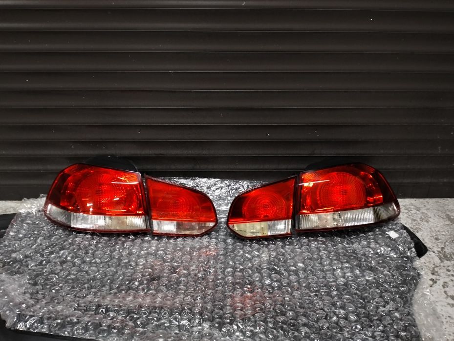 Stopuri OEM VW Golf 6 / Valeo / stare foarte buna / triple / lampi