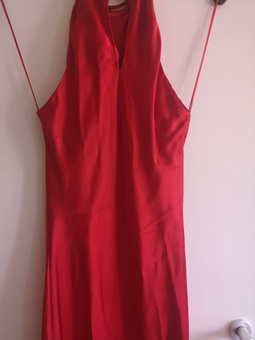 Нова  сатенена рокля с етикет на Зара