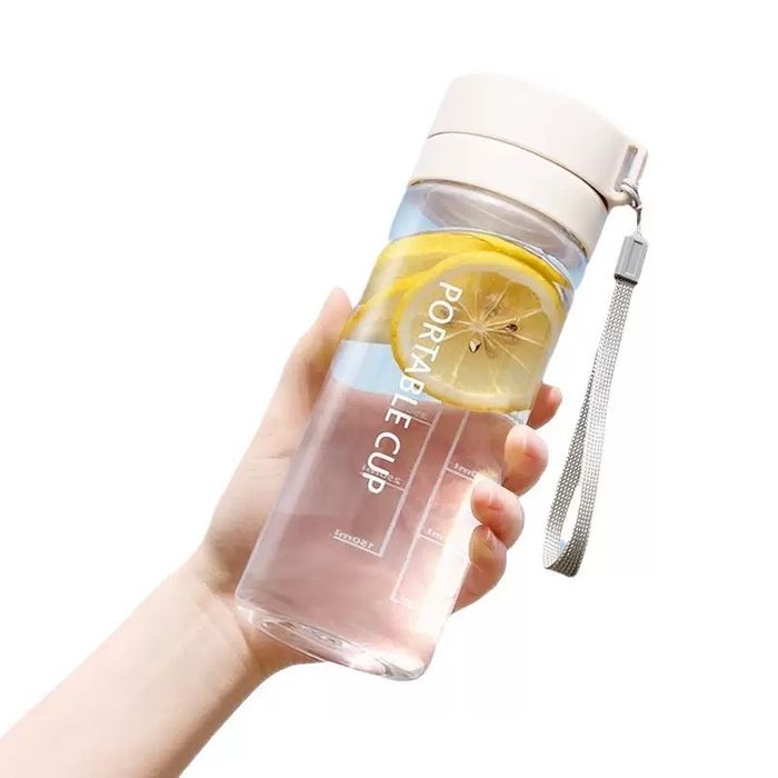 Спортивный стакан для воды