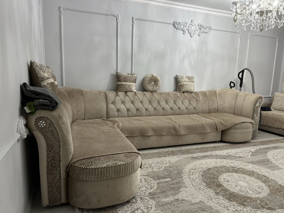 Продам угловой диван.