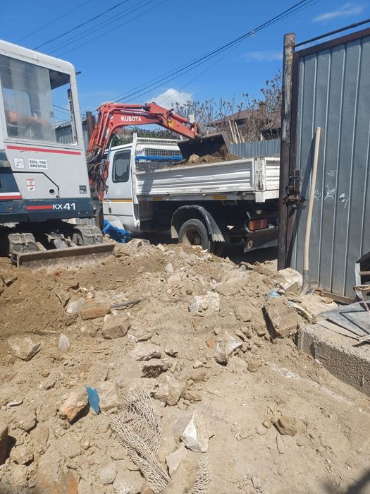 Spart șape, demolări, decopertări gresie,faianță,scos parchet,debarasă