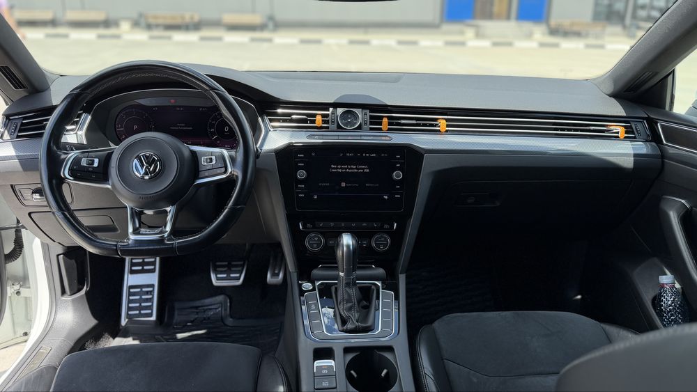 Vw Arteon 2.0 TDI R line alb