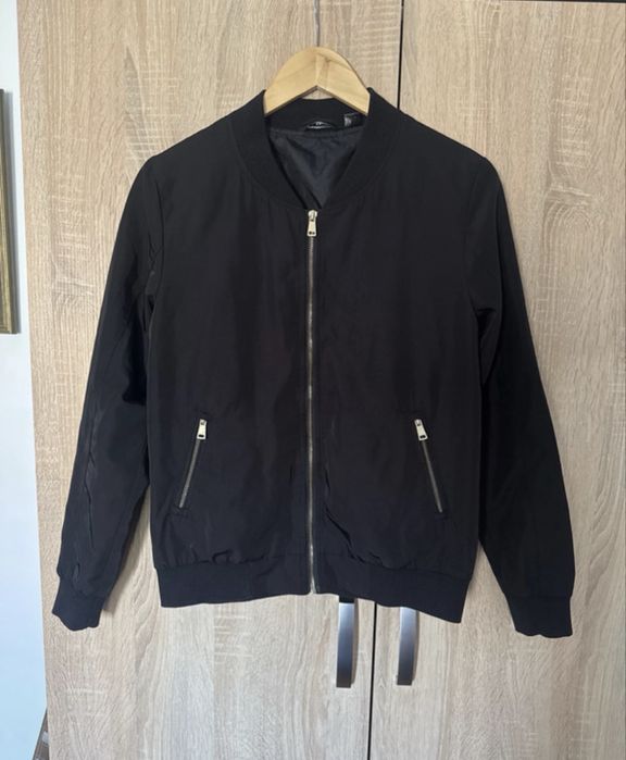 Jacheta Esmara noua fara defecte