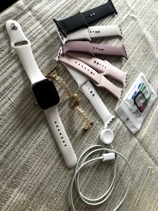 Apple Watch seria 10 2024 GPS 42mm ROSE gold NOU impecabil + 10 accesorii