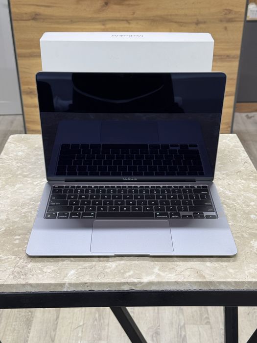 MacBook Air M1,2020 / PhoneLab