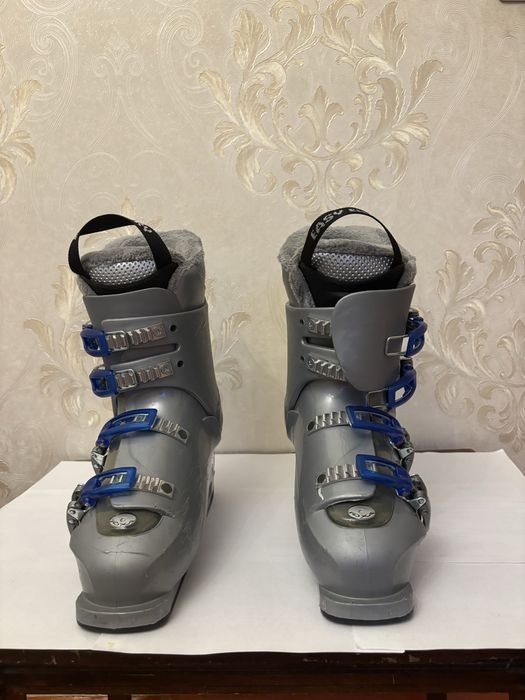 Ботинки горнолыжные 38р.