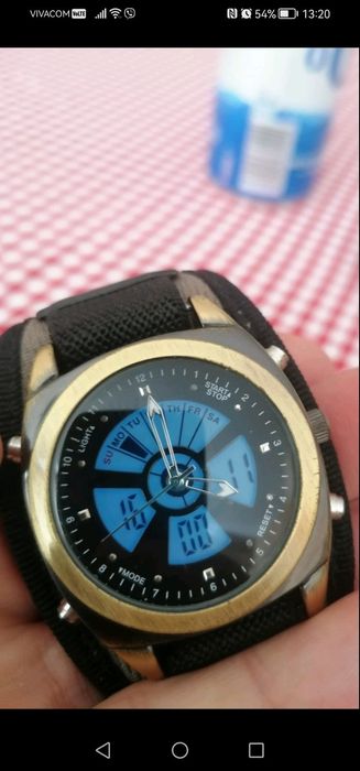 Часовници различни модели