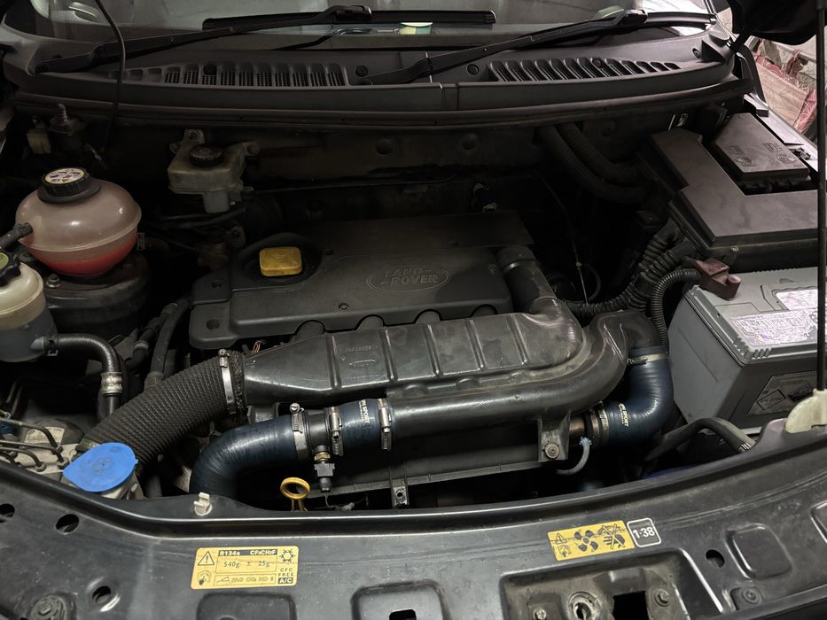 Продава Ленд ровър Фрилендър