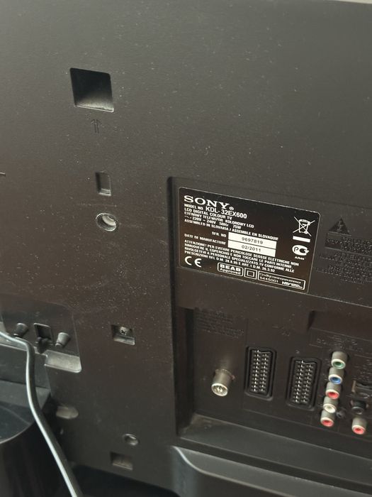 TV Sony bravia with remote