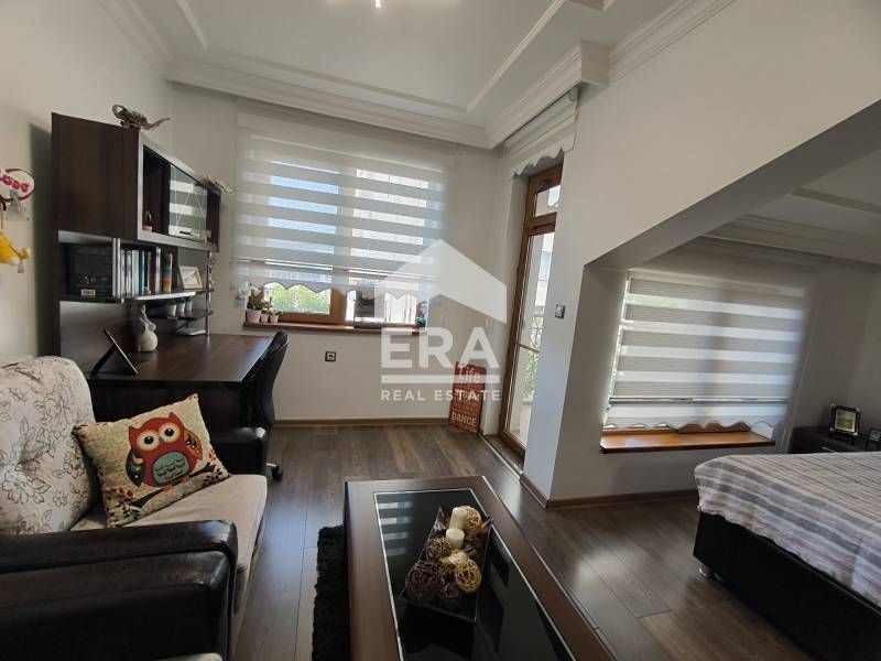 Продава се Многостаен апартамент в Хасково, Дружба 1 - 150 кв.м за 1454 €/кв.м - Снимка #3