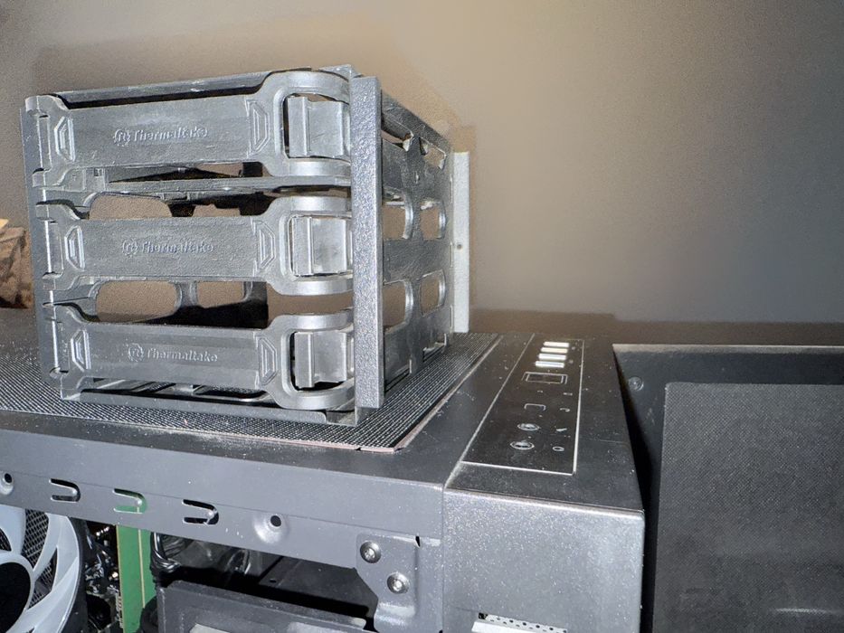 Carcasa PC Thermaltake Supressor F31