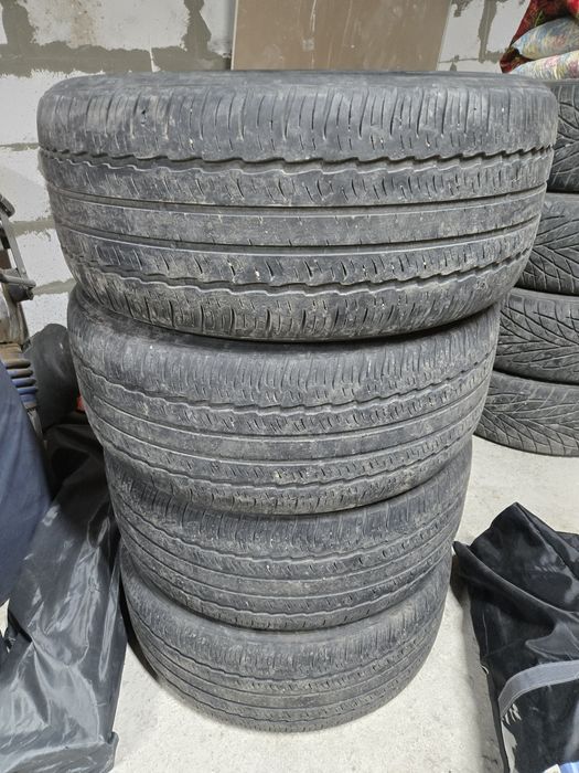 Продам покрышки джип