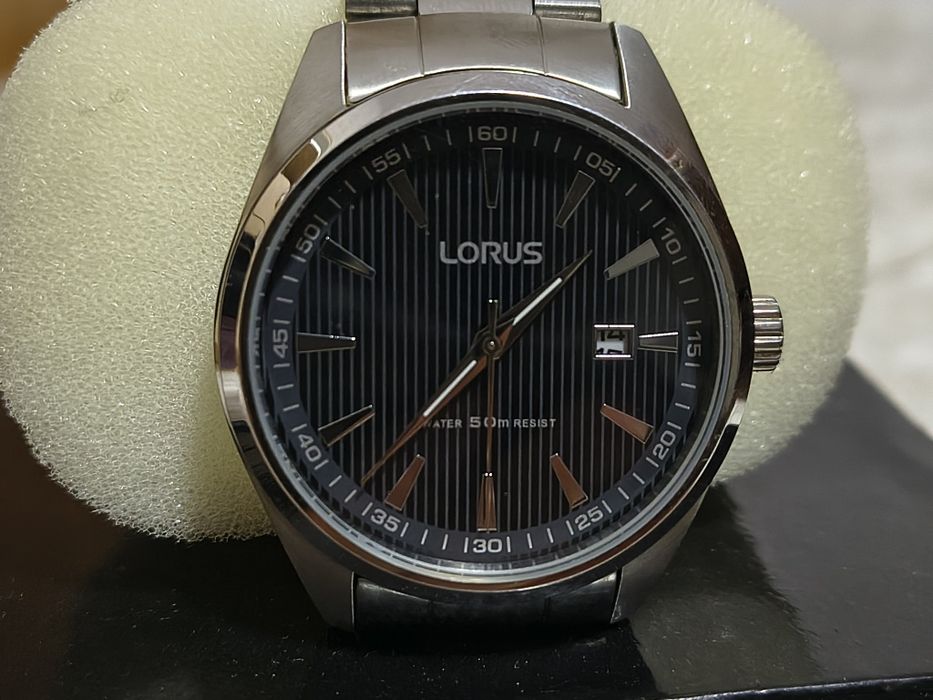 Ceas LORUS  și Quartz
