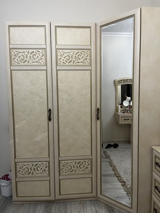 Спальный гарнитур