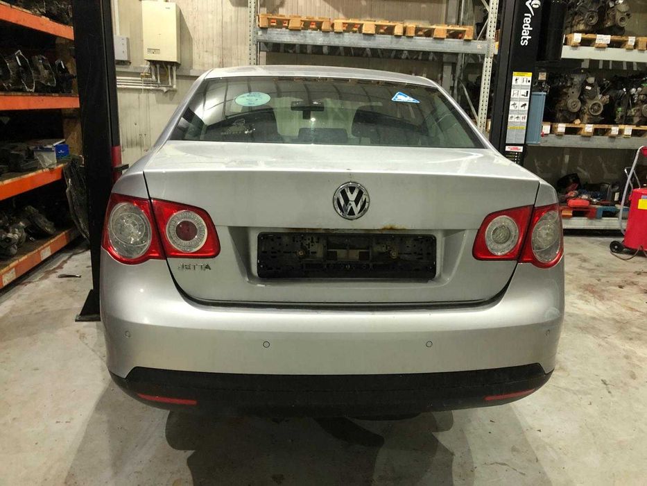 Dezmembram Volkswagen Jetta 2008