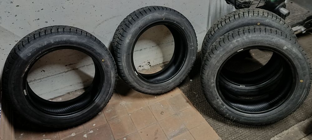 Продам зимние шины