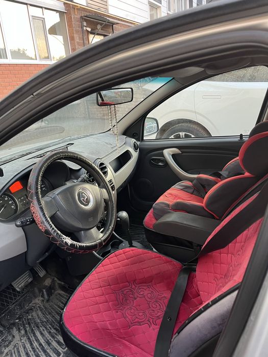 Renault sandero продам