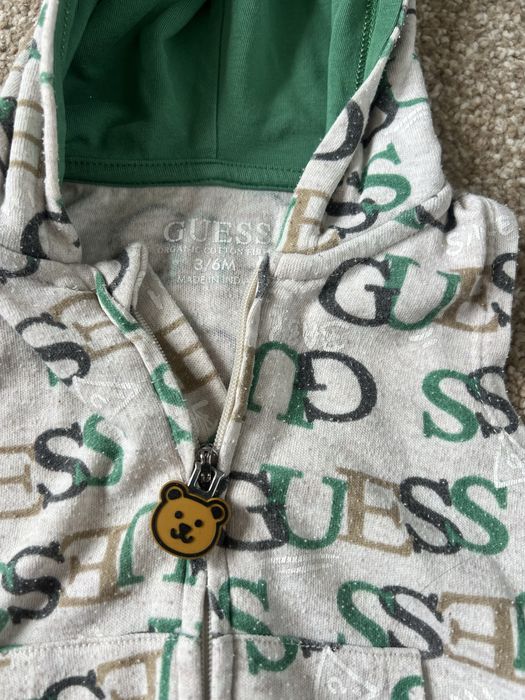 Дрехи     Guess