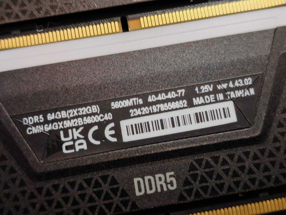 CORSAIR VENGEANCE 64GB (2x32GB) DDR5, 5600 MHZ, CL 40, 1.25V XMP 3.0