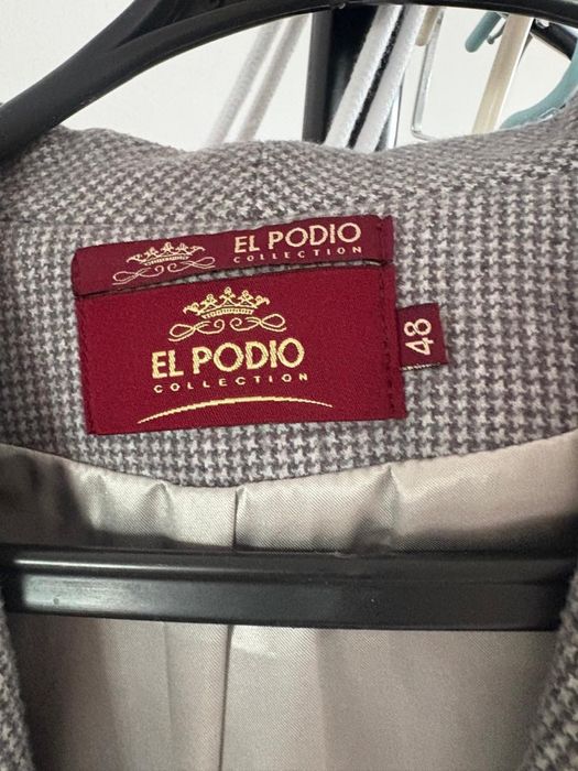 Женское пальто размер 48