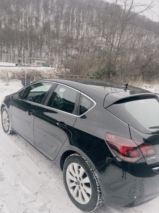 Opel Astra J  1.7 CDTI