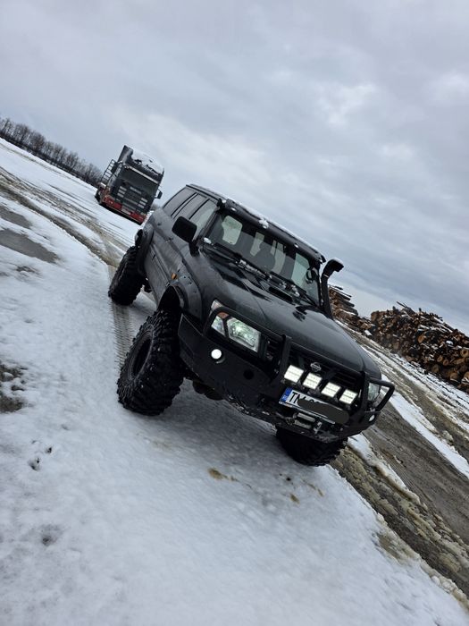 Vând Nissan Patrol y61 motor 4.2 Autoutilitara