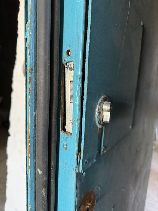 Двери металлические